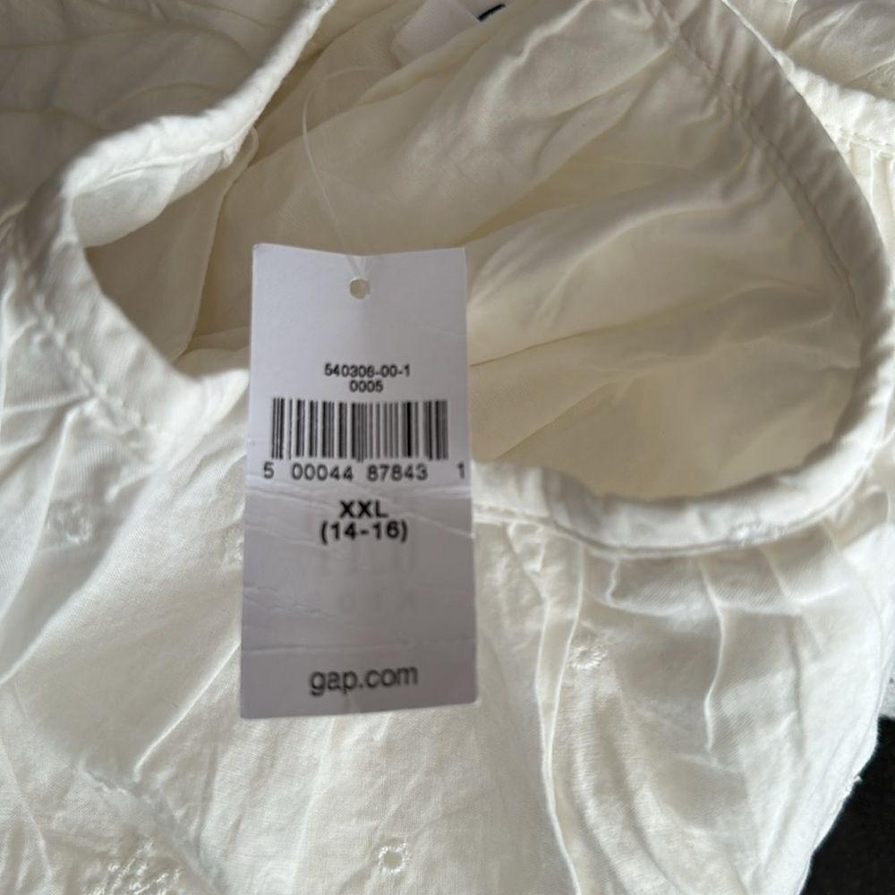 GAP Kids | Ivory | EYELET RUFFLE TOP - Picture 9 of 9